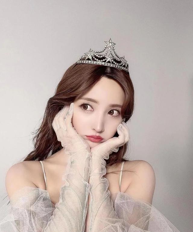 图片[13]-三上悠亚 “尺度太大” 险被封杀！童年女神秒变潮流女王！成功逆袭-沐风文化