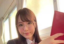 SSIS-282 回归正常发片!香水じゅん(香水纯)露底裤勾引童帝!-沐风文化