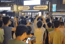 穿着有曲线也算暴露,两个多月辗转3个城市,狗头萝莉回应被举报-沐风文化